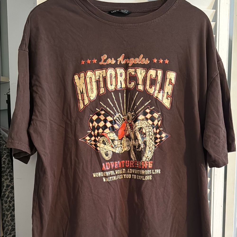 SHEIN Brown Short Sleeve Motorcycle Tee